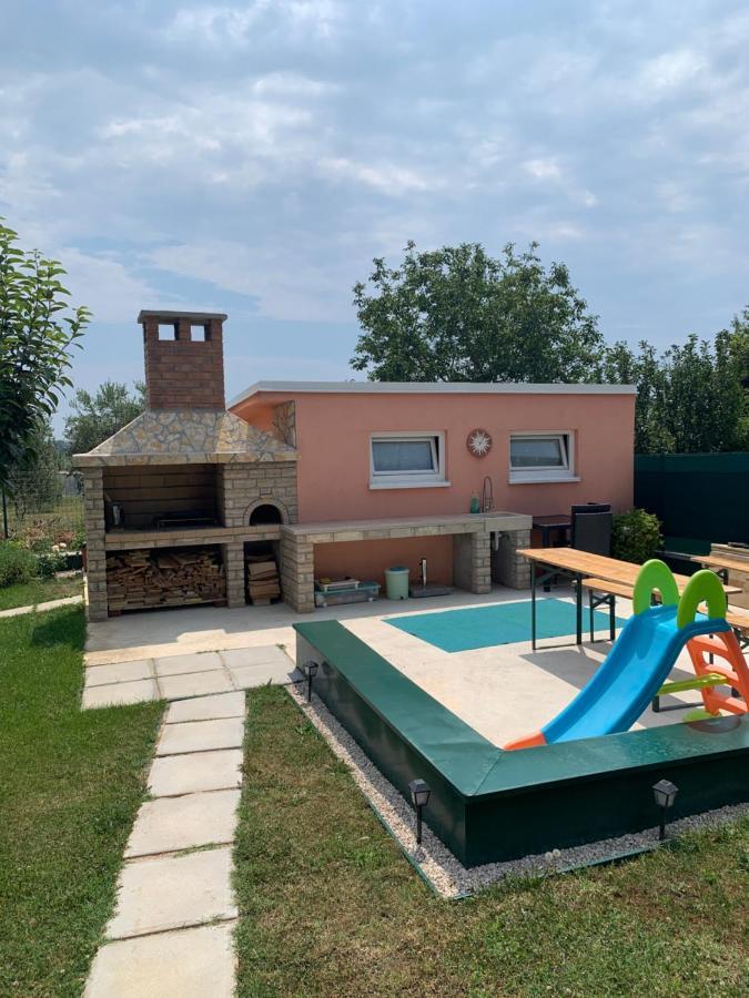 Apartments Rosa Umag Bagian luar foto