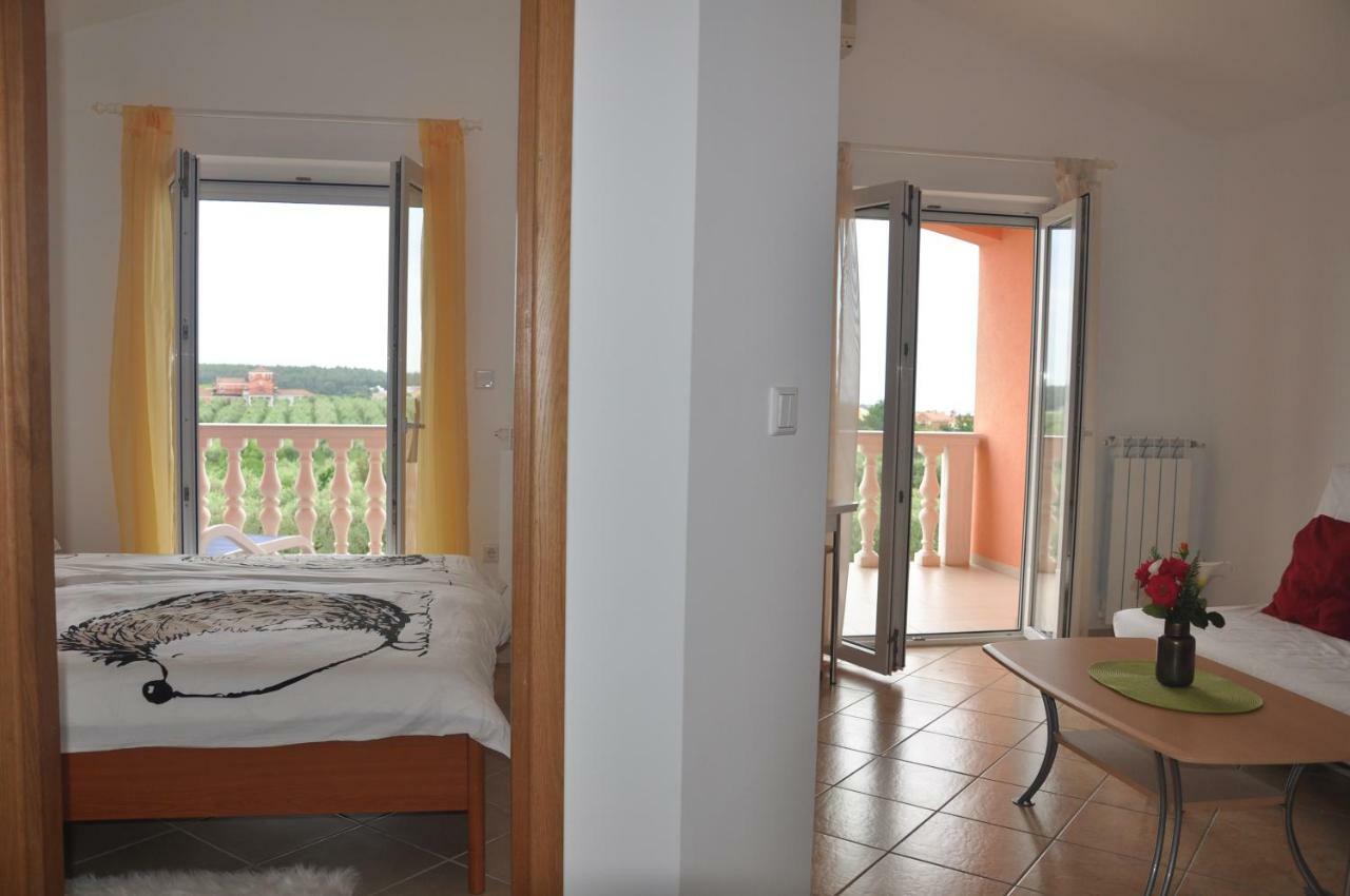Apartments Rosa Umag Bagian luar foto